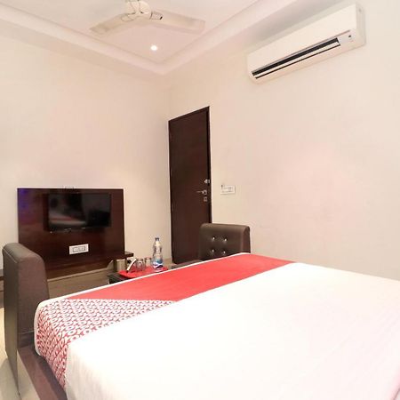 Oyo 14829 Hotel J Cruise Лудхиана Экстерьер фото