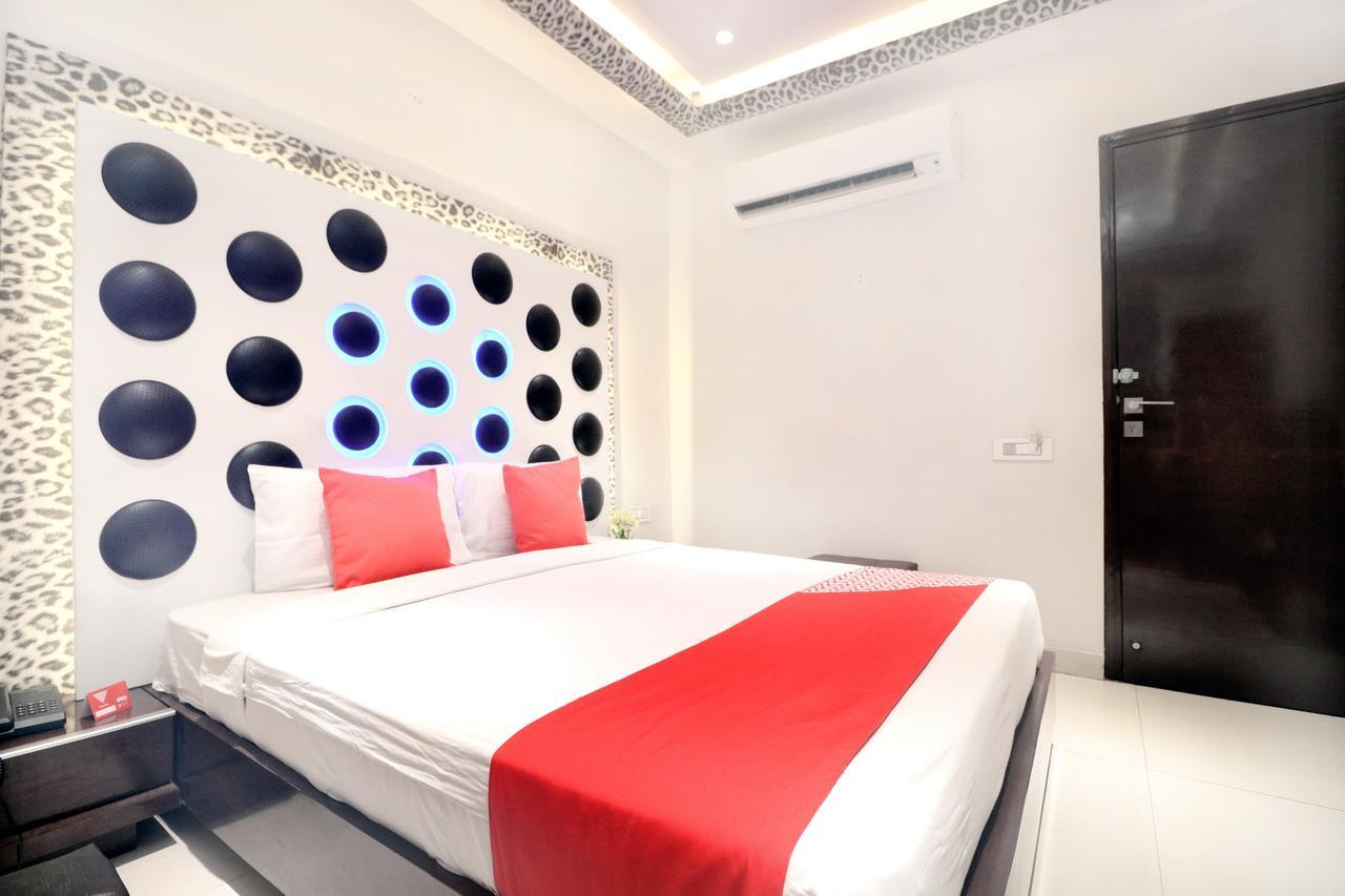 Oyo 14829 Hotel J Cruise Лудхиана Экстерьер фото