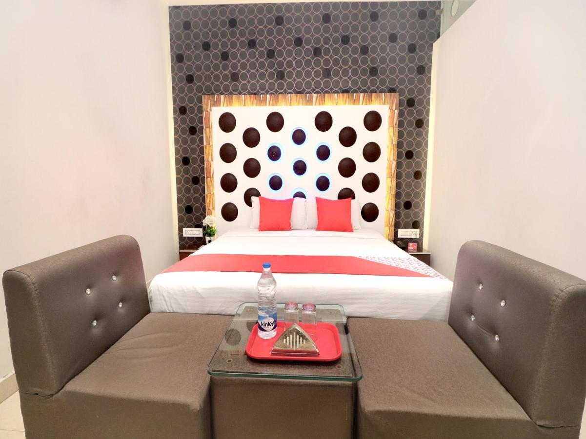 Oyo 14829 Hotel J Cruise Лудхиана Экстерьер фото