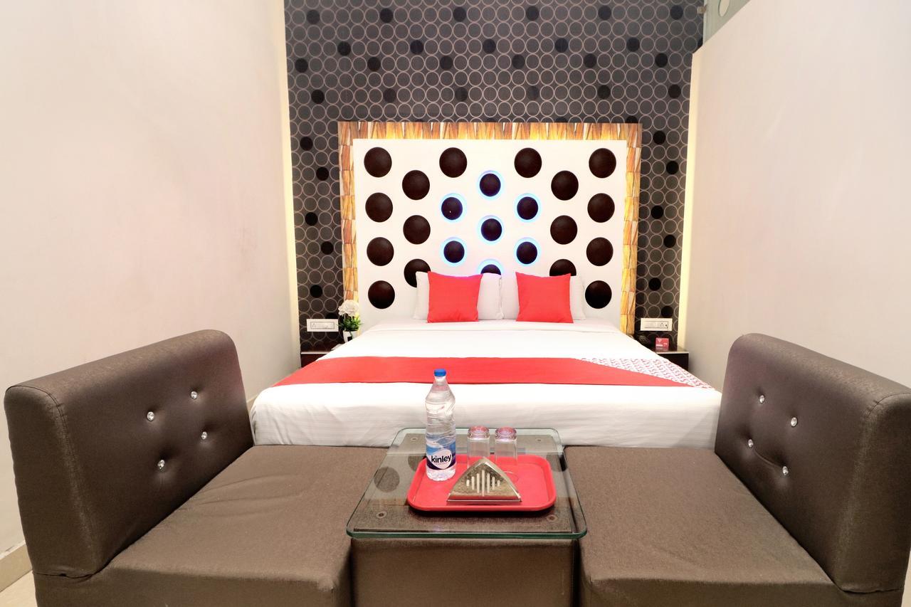 Oyo 14829 Hotel J Cruise Лудхиана Экстерьер фото