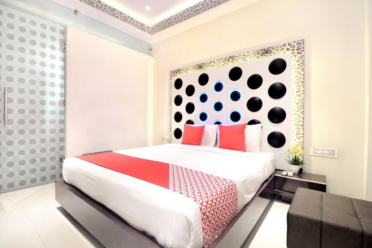 Oyo 14829 Hotel J Cruise Лудхиана Экстерьер фото