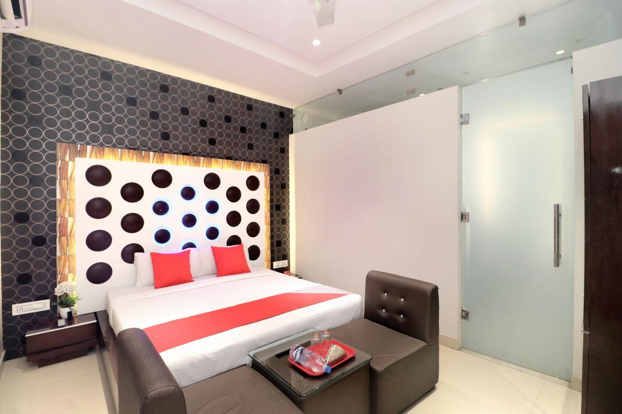 Oyo 14829 Hotel J Cruise Лудхиана Экстерьер фото